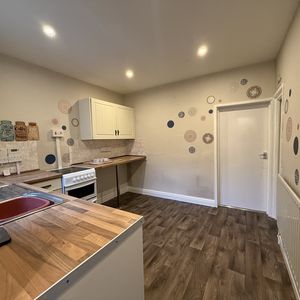 Photo 4- click for photo gallery